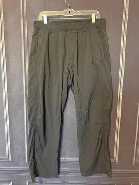 Lululemon Men's black dance studio Casual Pants